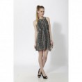 Vestido corto de georgette con apertura y fruncido en pecho Negro