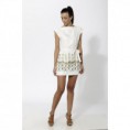 Vestido corto estampado de poli crepe con cinturos de tela, cuello barca y espalda abierta Blanco
